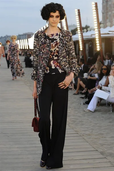 Look 32